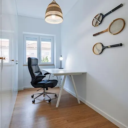 Appartement Charming Alvalade, In Prestigious Area Of Lisboa. *